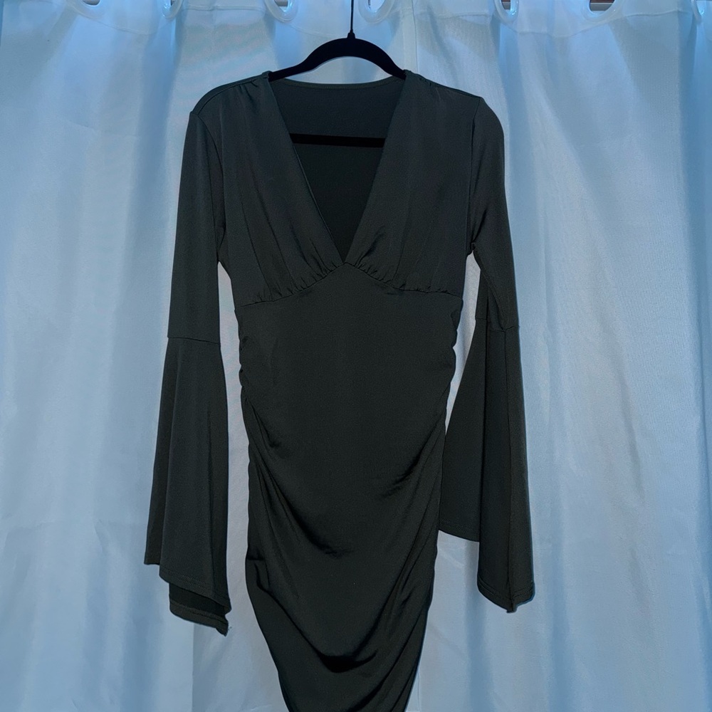 Elegant Dark Green Long Sleeve Dress